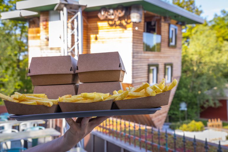 Frietjes en hamburgers bij Huis op de Kop in Mind Mystery.